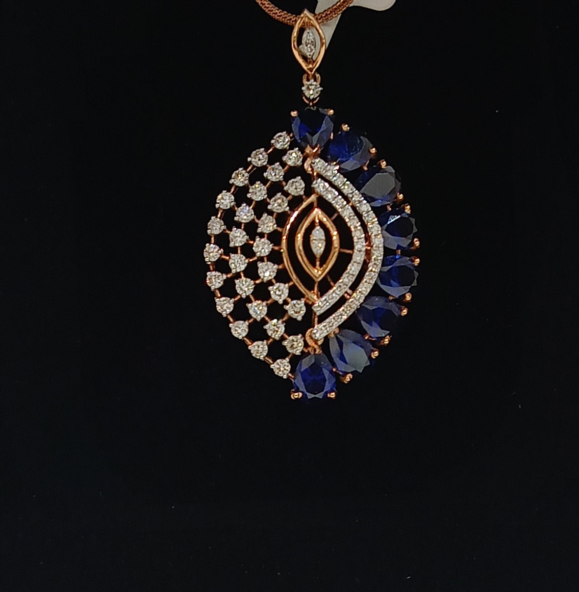 Designer Pendent